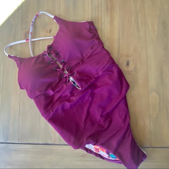 NEW Reversible One-Piece Swimsuit - Picture 4 of 10